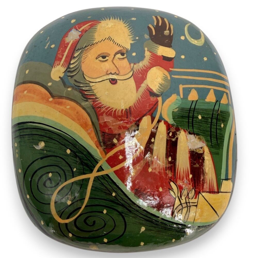 80's  vintage hand-painted papier-mâché lacquer trinket box Christmas Folk Art